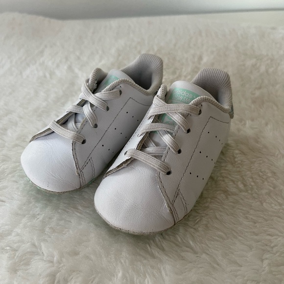 SOLD!!Adidas Stan Smith Baby Crib's Shoes White Size 3K. - Picture 2 of 7